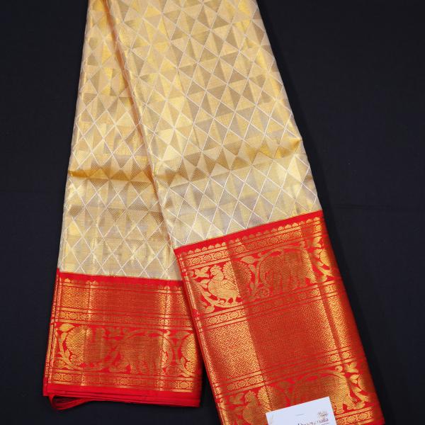 Kanchipattu Dual Tone Cream and Gold Saree
