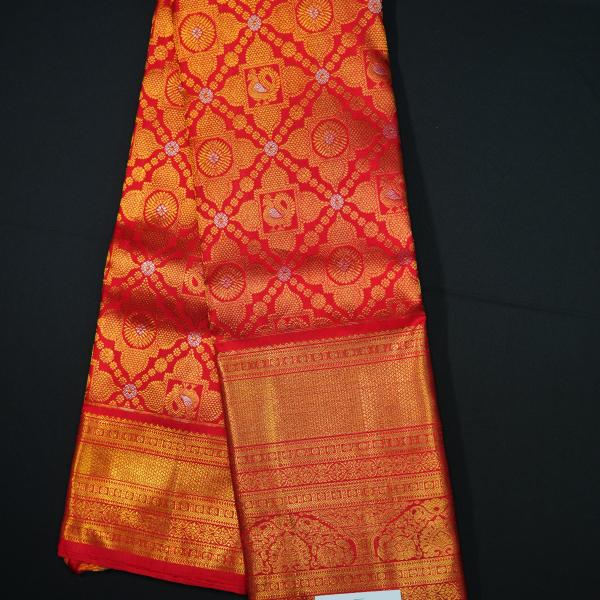 Kanchipattu Red Saree